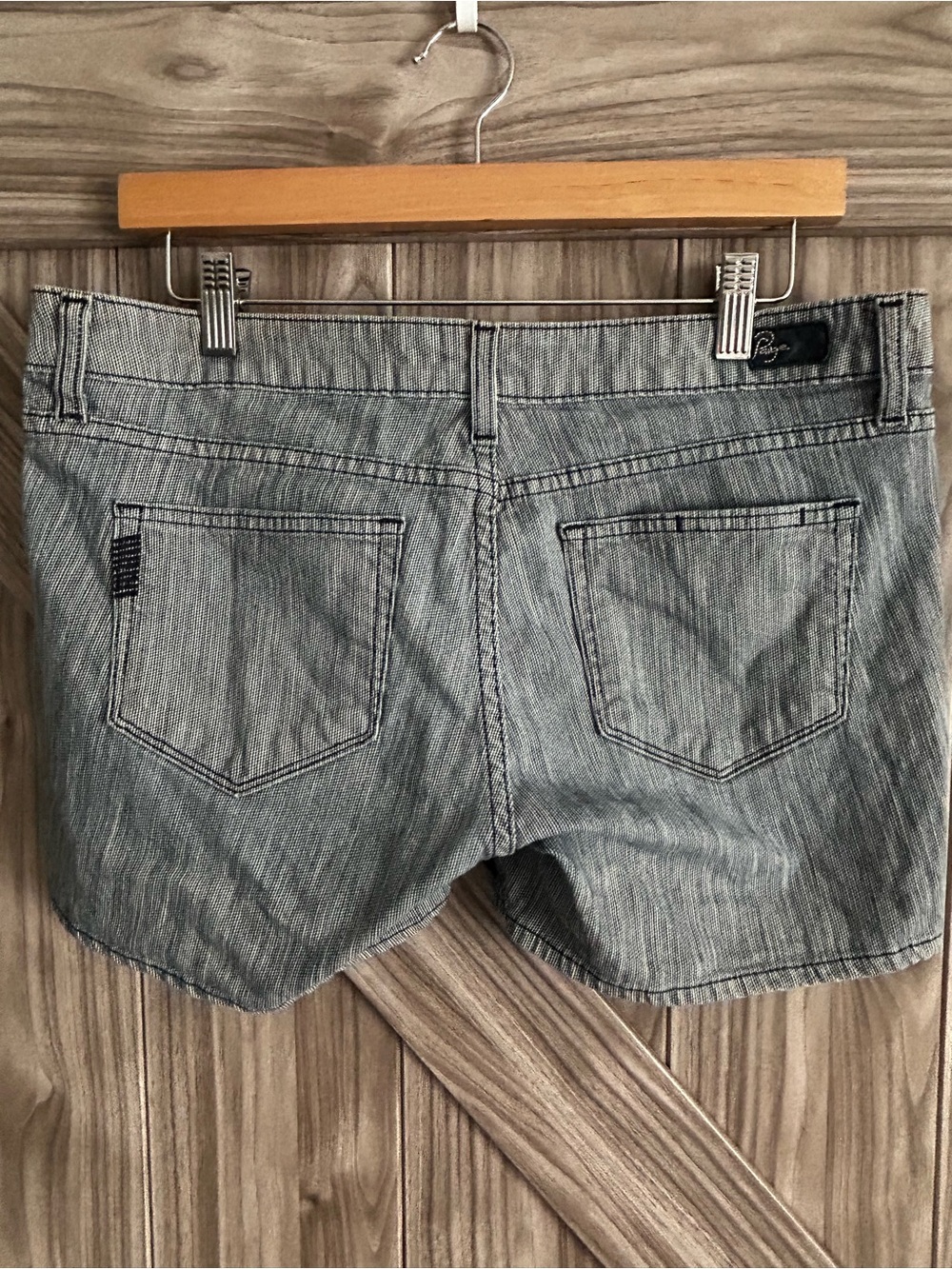 PAIGE Jimmy Jimmy Mid Rise Striped Denim Shorts Size 29 Grey White 17” Waist